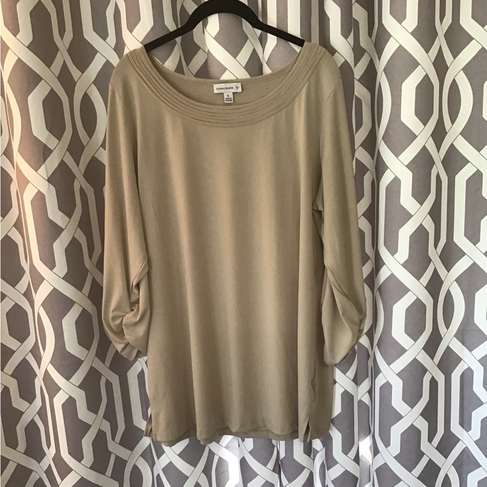 Susan Graver tan elbow length top
